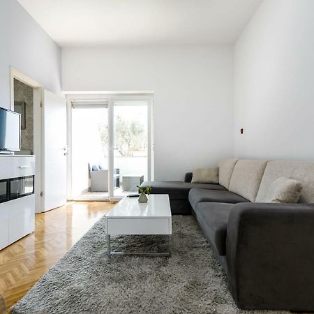 Apartments Mate Balote 54 Krk Town Exterior photo