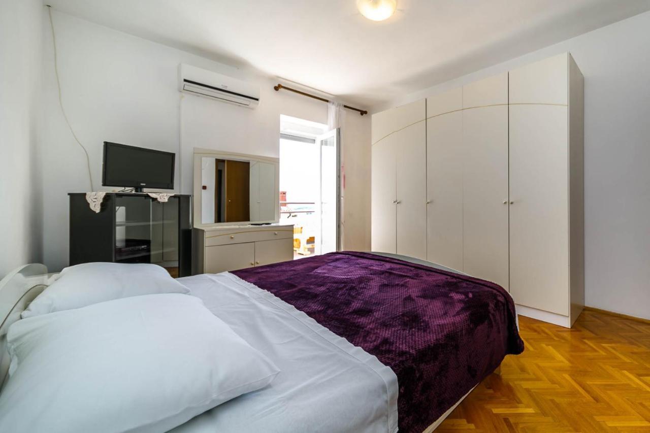 Apartments Mate Balote 54 Krk Town Exterior photo