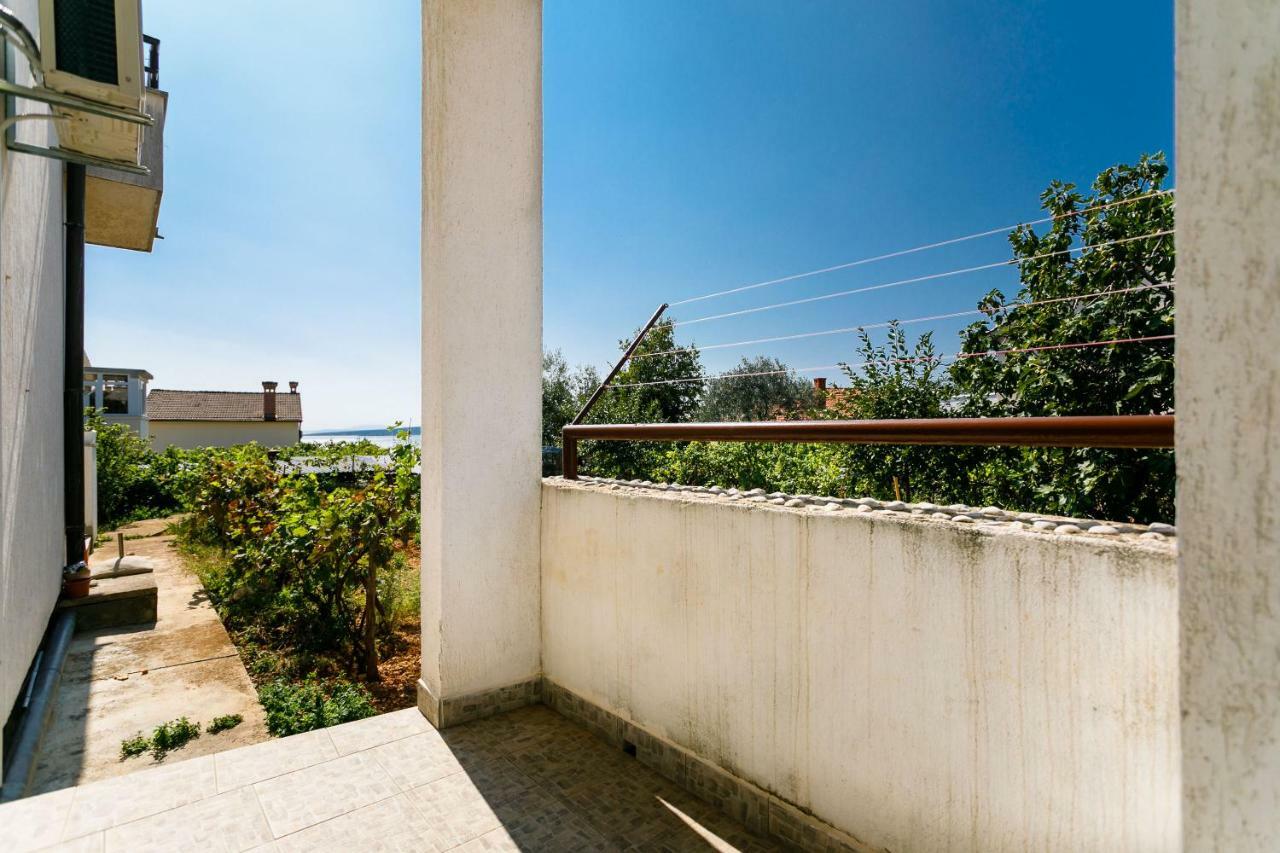 Apartments Mate Balote 54 Krk Town Exterior photo