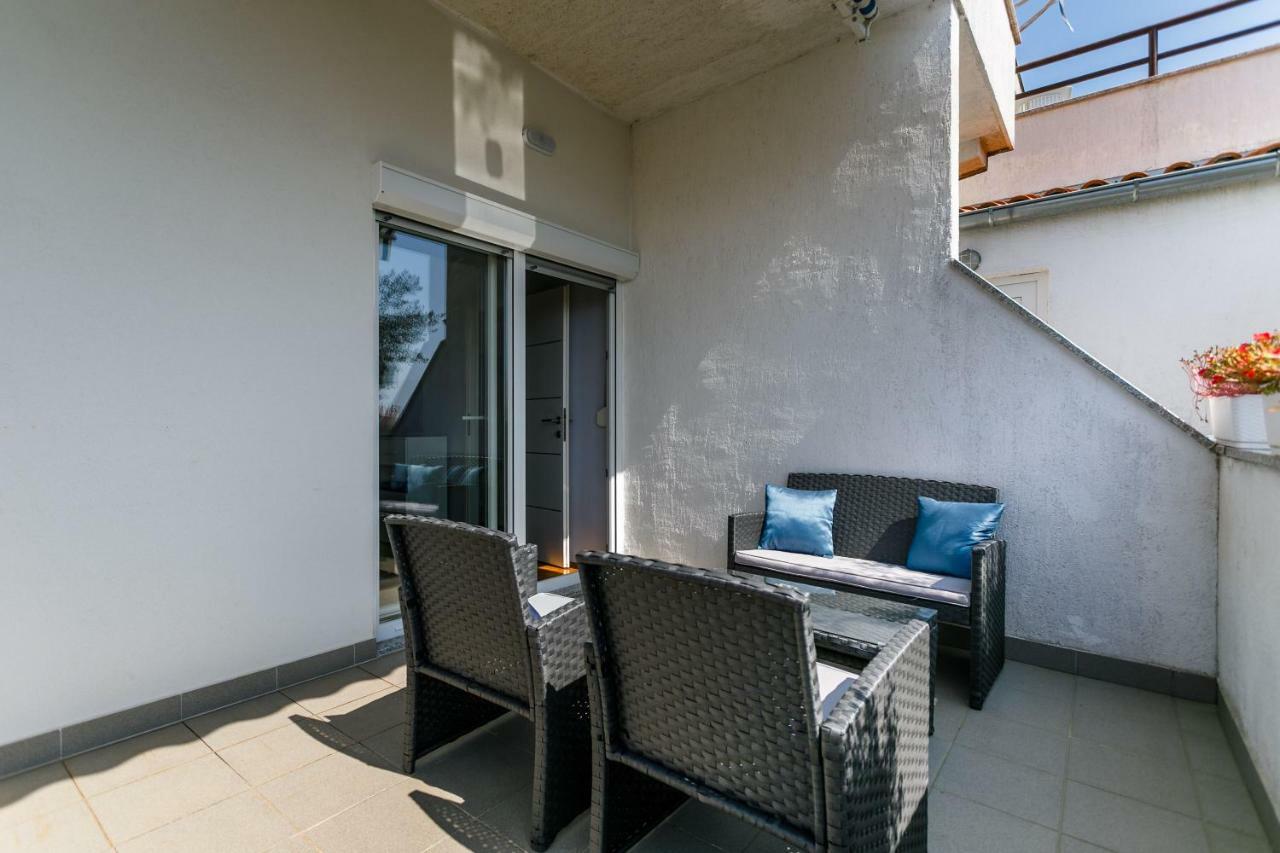 Apartments Mate Balote 54 Krk Town Exterior photo