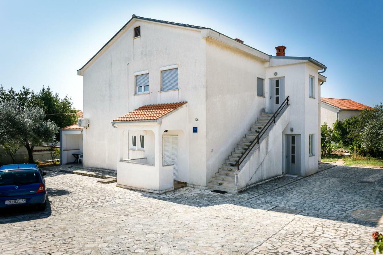 Apartments Mate Balote 54 Krk Town Exterior photo