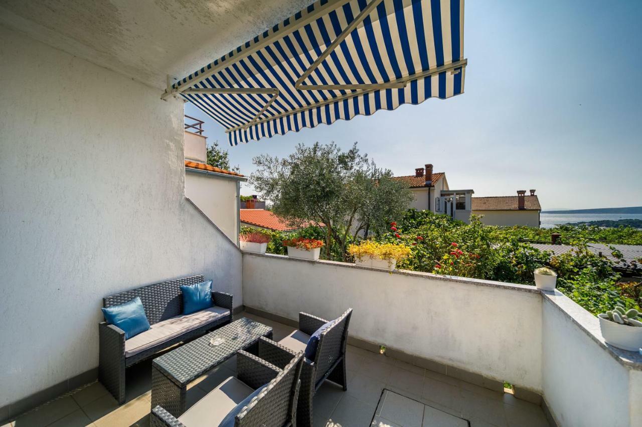 Apartments Mate Balote 54 Krk Town Exterior photo